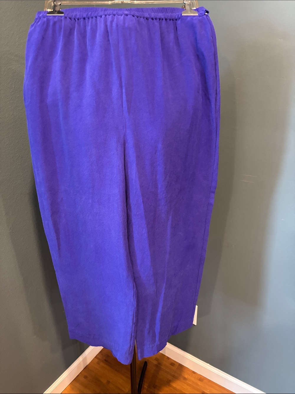 Vintage 100% Silk Electric Purple Cropped Pants